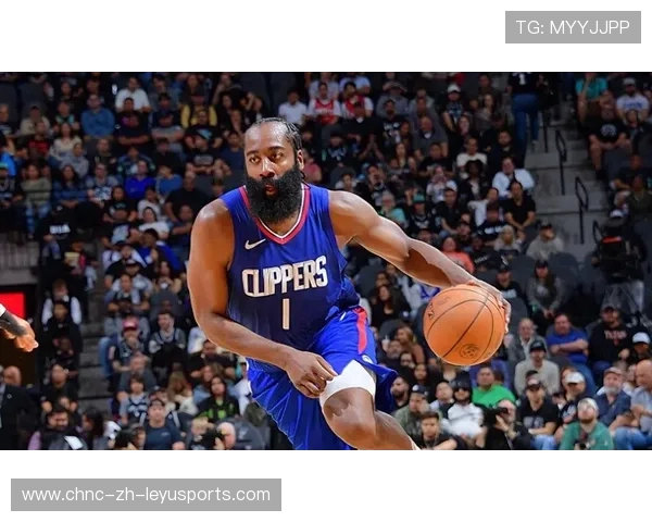 哈登突破节奏回暖,多次将防守晃开两米 哈登突破节奏回暖,多次将防守晃开两米